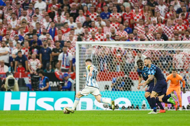 开云电子-愤怒的梅西？受伤的梅西？还是那个超神的梅西！