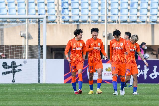 开云官方网站-双杀！泰山连续5年进足协杯4强 连冠须挫上海双雄